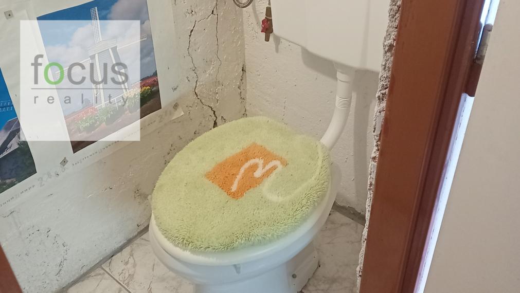 Na predaj záhradná chatka v sekieri s pekným výhľadom