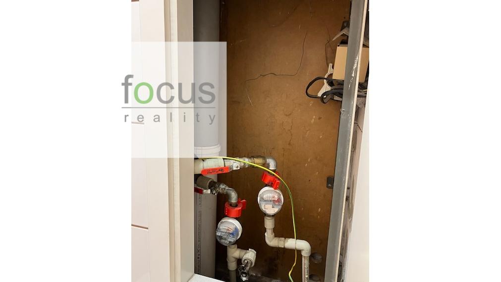 Predám rekonštruovaný 1,5 izbový byt na Námestí SNP