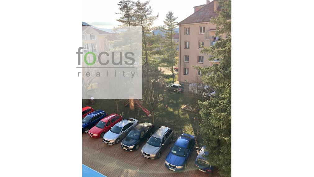 Predám rekonštruovaný 1,5 izbový byt na Námestí SNP