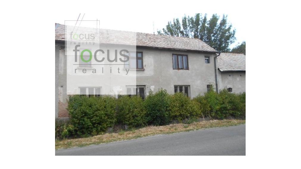 Výrazne znížená cena.Na predaj starý dvojdom vhodný na  prerobenie