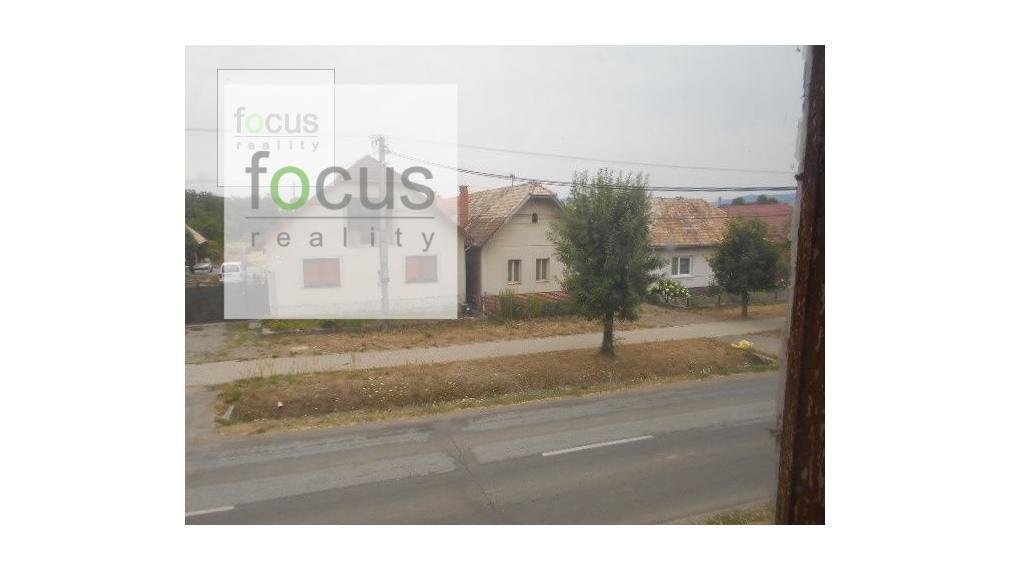 Výrazne znížená cena.Na predaj starý dvojdom vhodný na  prerobenie