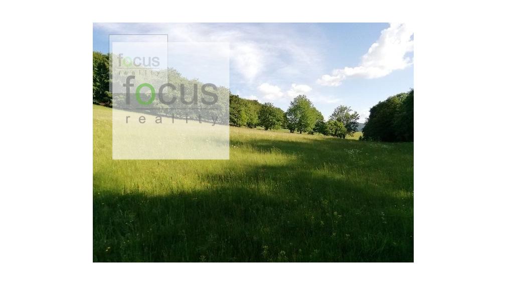 Nová cena..Na predaj pekný veľký slnečný pozemok