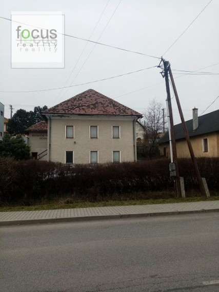 Predáme dve prevádzkové budovy stojace vedľa seba. Predaj aj jednotlivo.