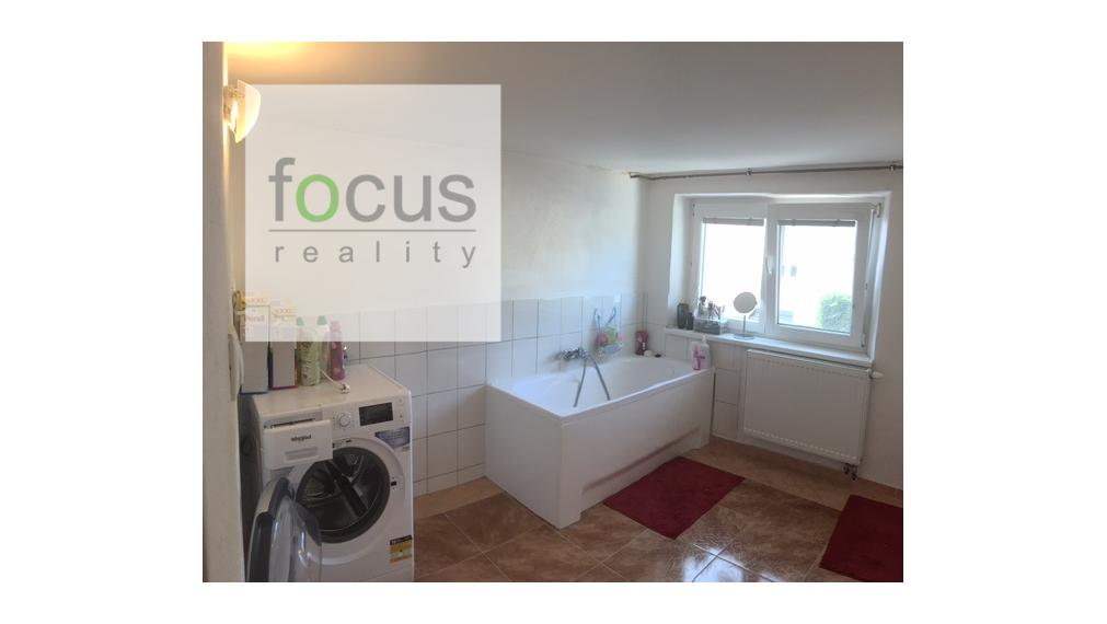 Dlhodobý prenájom 2i byt s parkovaním v meste