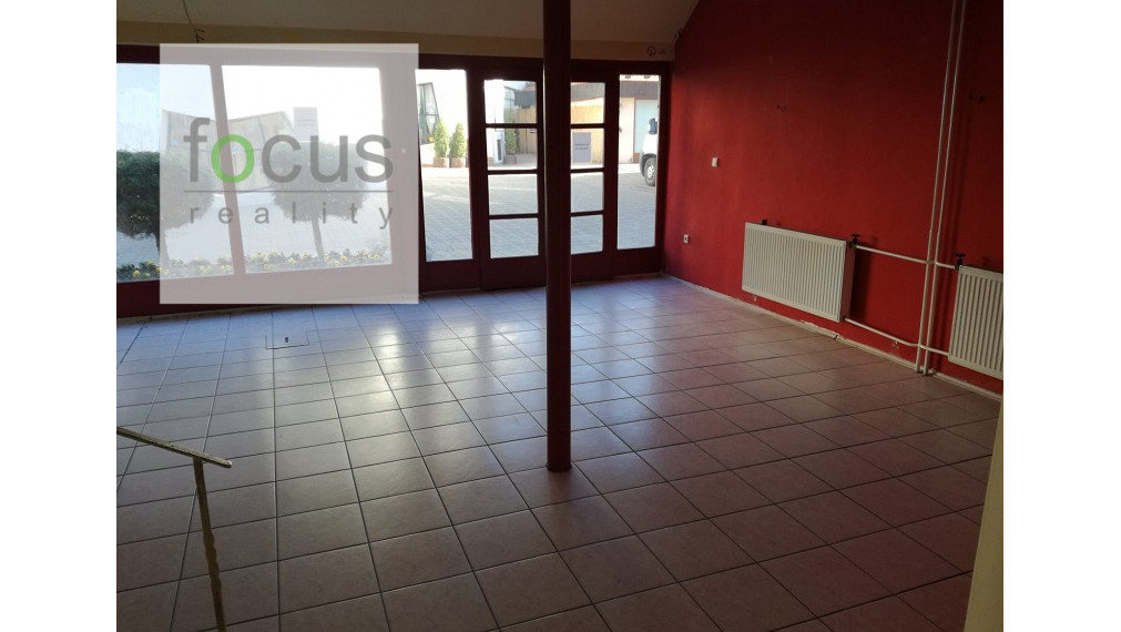 Prenájom komerčný priestor Zlatá ulička - Nová cena