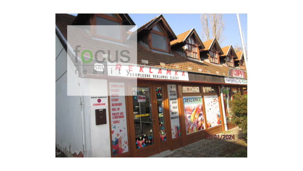 Prenájom komerčný priestor Zlatá ulička - Nová cena