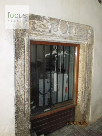 Obchodný priestor - nájom - Dolná ulica