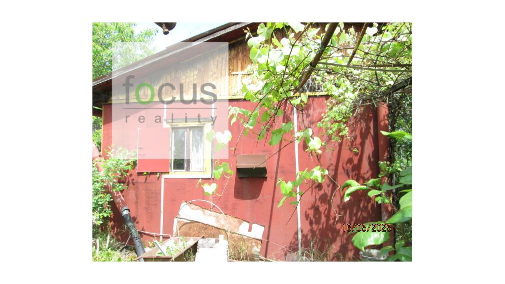 Predám vysporiadanú záhradku s chatkou