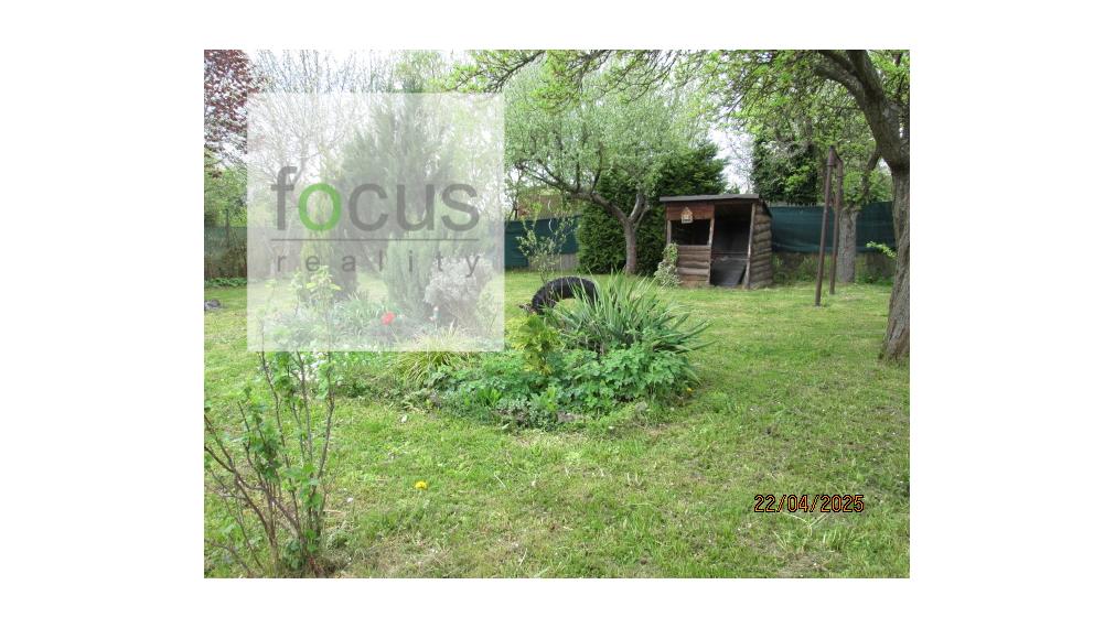 Predám väčšiu záhradku 585 m2 - oplotené, privát vchod