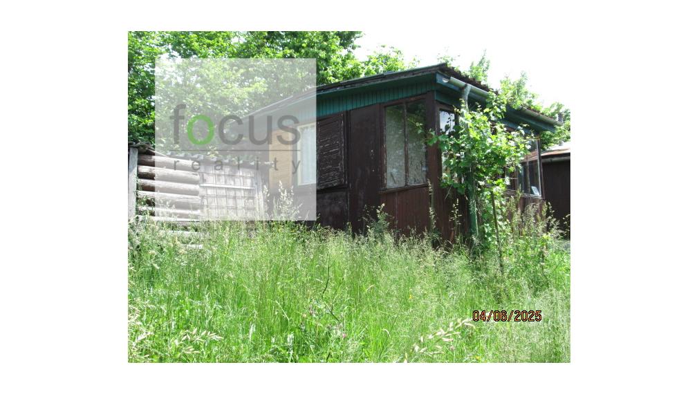 Predám vysporiadanú záhradnú chatu