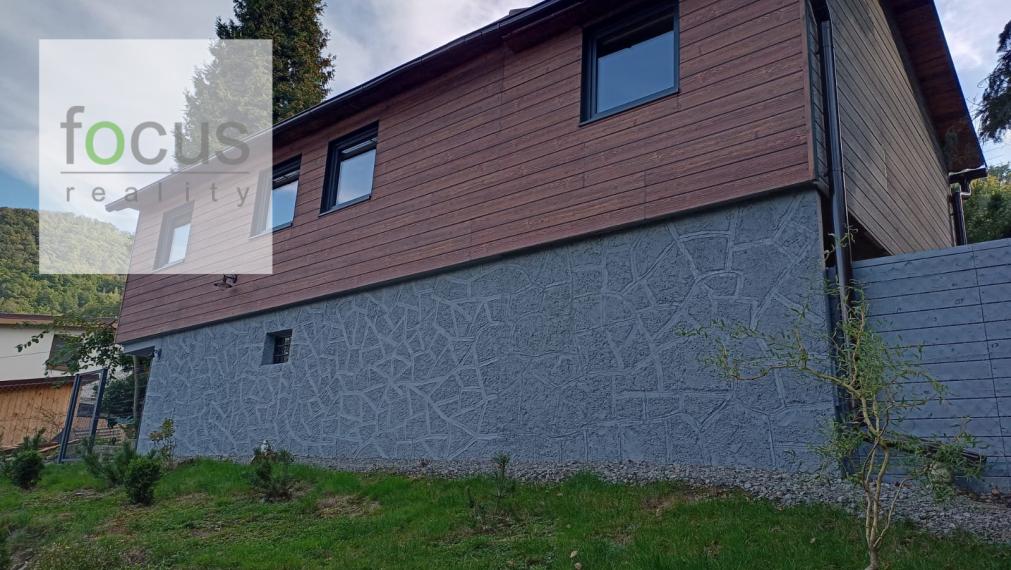 Na predaj zrekonštruovaná chata / drevodom / na Zvolenskej priehrade len za cenu dvojizbového bytu