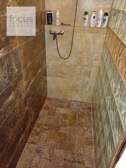 Na predaj zrekonštruovaná chata / drevodom / na Zvolenskej priehrade len za cenu dvojizbového bytu