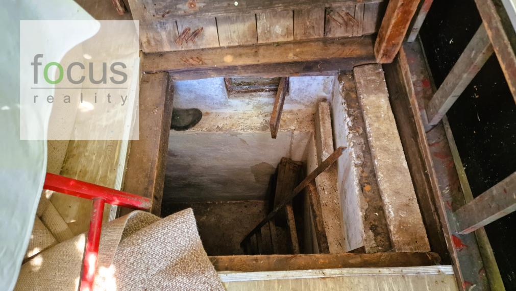 Predám chatu so záhradkou - Stráže