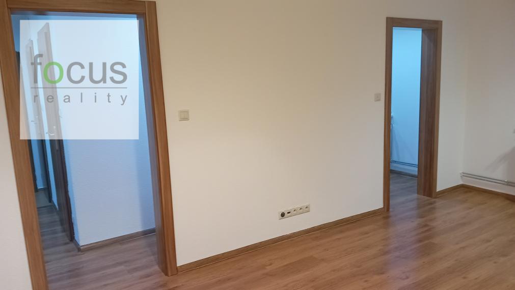 Rezervované.Na predaj veľmi pekný prerobený 3 izb.byt s balkónom kúsok od Zvolena