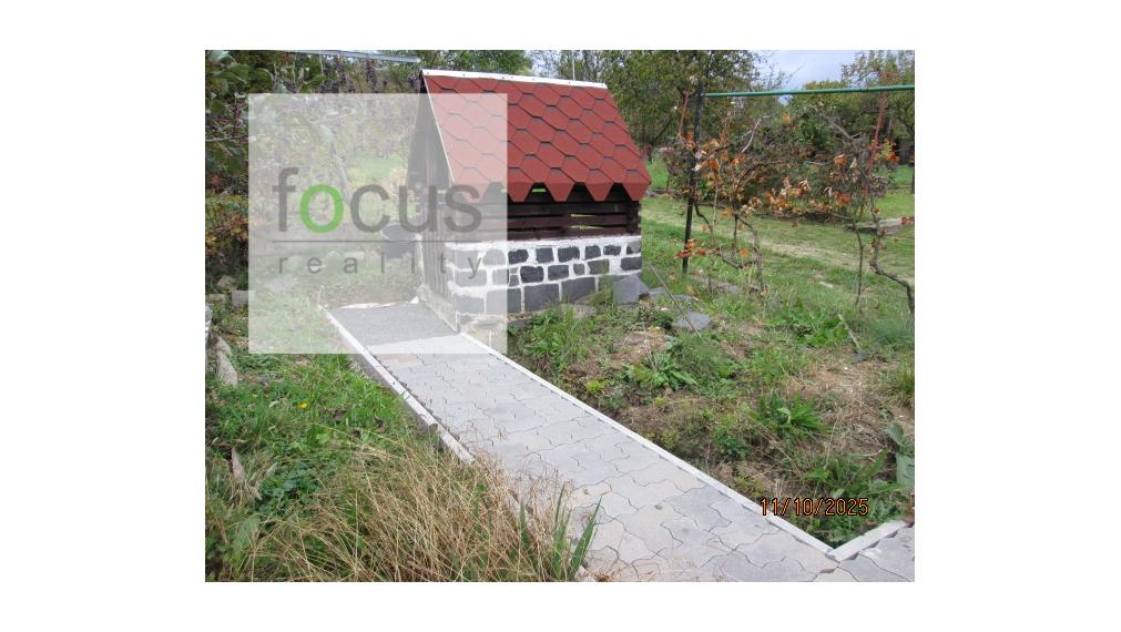 Záhradka s chatou pokročilá rekonštrukcia - Amfiteáter