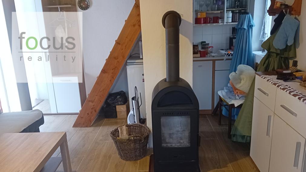 Na predaj záhradná chatka v sekieri s pekným výhľadom