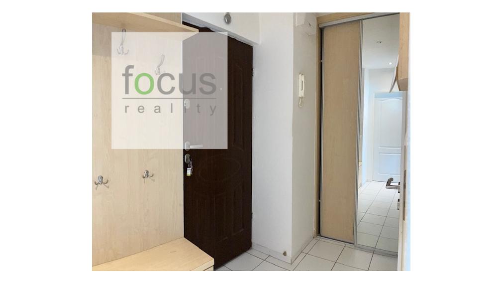 Predám rekonštruovaný 1,5 izbový byt na Námestí SNP