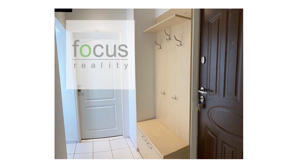 Predám rekonštruovaný 1,5 izbový byt na Námestí SNP