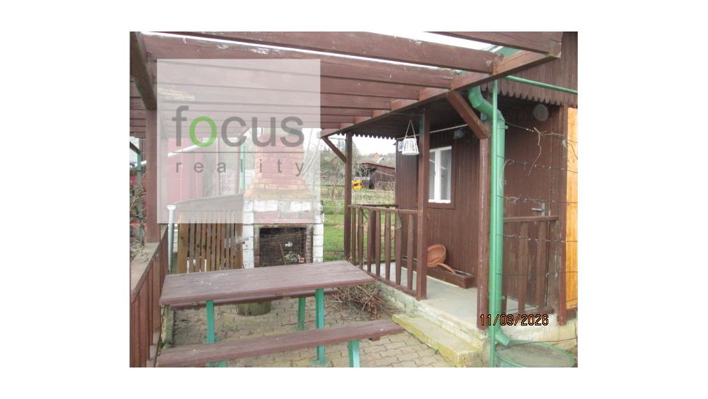 Udržiavaná záhradka s chatou - Zlatý potok