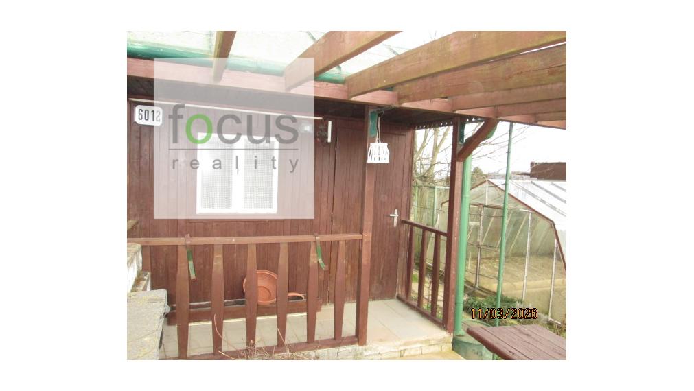 Udržiavaná záhradka s chatou - Zlatý potok