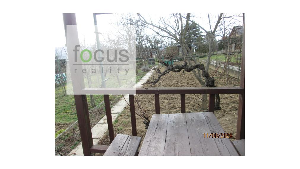 Udržiavaná záhradka s chatou - Zlatý potok