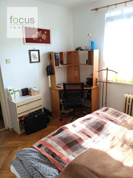 Predáme útulný bezbariérový 2 izb.byt za cenu 1 izb. len 10 min.peši od centra