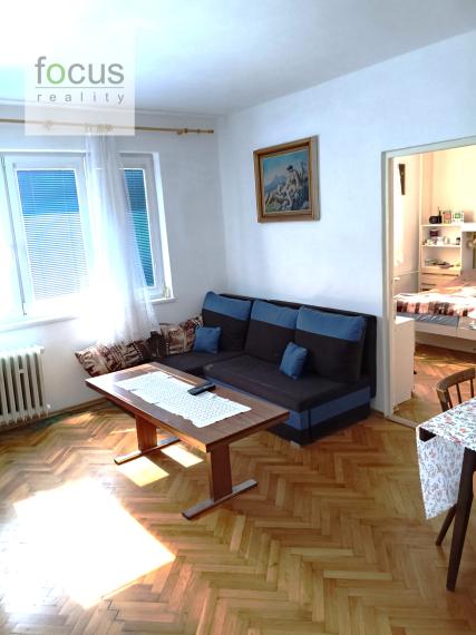 Predáme útulný bezbariérový 2 izb.byt za cenu 1 izb. len 10 min.peši od centra