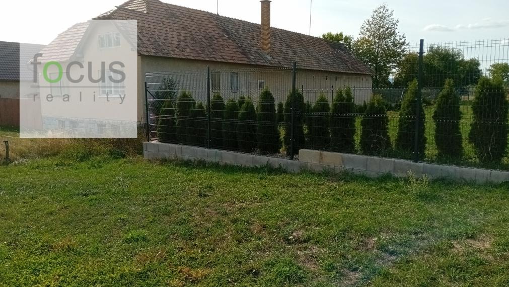 Na predaj starší RD v peknej prírode vhodný na chalupu ako aj celoročné bývanie