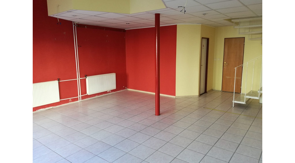 Prenájom komerčný priestor Zlatá ulička - Nová cena