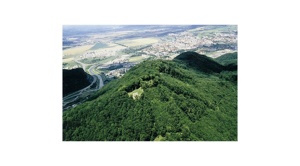 Predaj pôdy v tesnej blízkosti intravilánu obce Zvolen