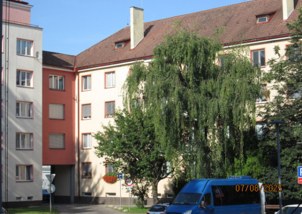 Predám 2i byt priame centrumZvolena