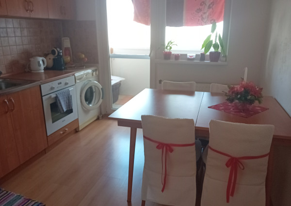 Na predaj pekný 4 izb.byt v dobrej lokalite