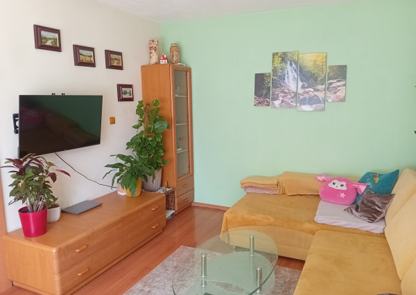 Na predaj 2 izb.byt čiastočne prerobený v peknom prostredí plnej zelen